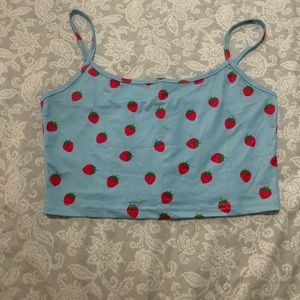 Blue cropped tank top w/ little 🍓’s Size: S/M